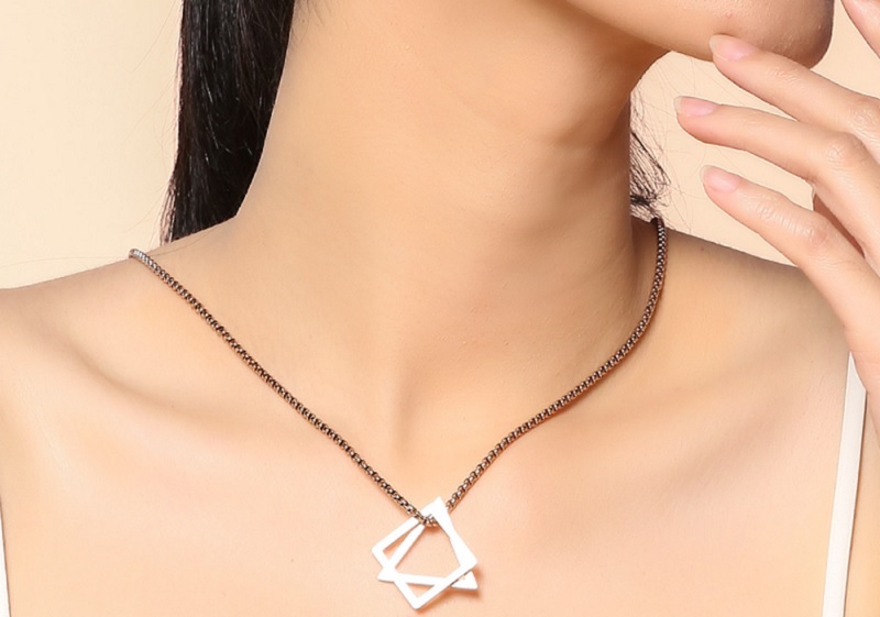 Sợi dây chuyền hơi hướm cá tính, độc đáo
